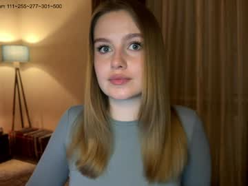 girl Sex Cam Shows with ksenomi
