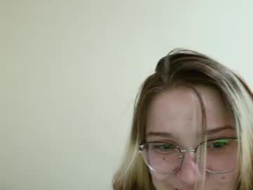couple Sex Cam Shows with liya_still