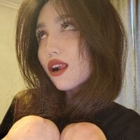 Qwami_Amie - Live now on Stripchat