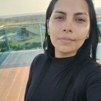 evelinn_belen - Live now on Stripchat