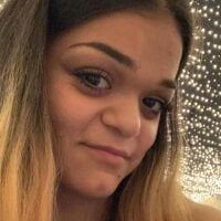 MaiaMini - Live now on Stripchat