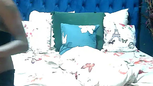 BrunetteNaomi8 - Live now on Stripchat