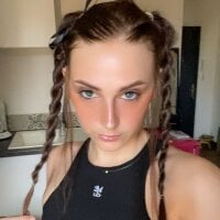 Celeste_Off - Live now on Stripchat