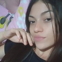 little_ivonne - Live now on Stripchat