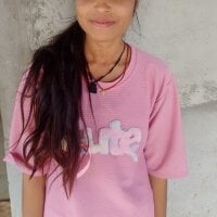 Pinki_raja - Live now on Stripchat