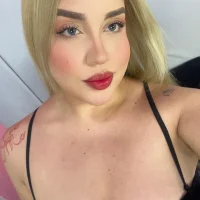 White__doll - Live now on Stripchat