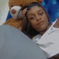 Queen-Chocolate - Live now on Stripchat