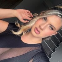 EmiilyAdams_ - Live now on Stripchat