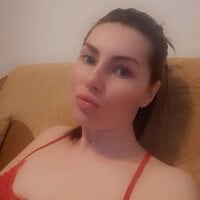 karinamadnessdesiree - Live now on Stripchat