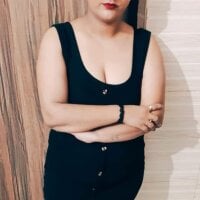 Maahhii_2 - Live now on Stripchat