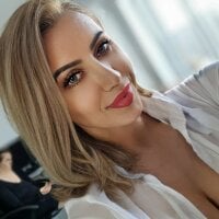 holiday-play - Live now on Stripchat