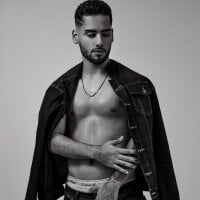 mike_friends - Live now on Stripchat