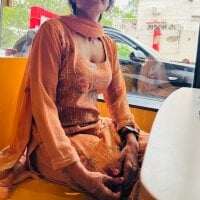 Shalu_G - Live now on Stripchat