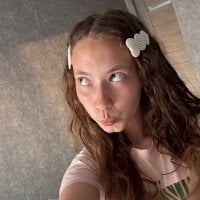 Holy_Poly - Live now on Stripchat