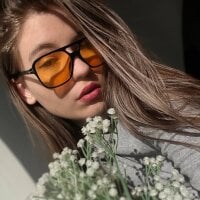 MargoXoki - Live now on Stripchat