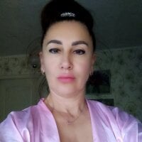 lindaledi2 - Live now on Stripchat