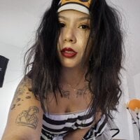 little_susie - Live now on Stripchat