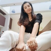 annadu011 - Live now on Stripchat