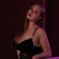 AprilHughes - Live now on Stripchat