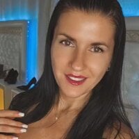 WoW_Courtney - Live now on Stripchat