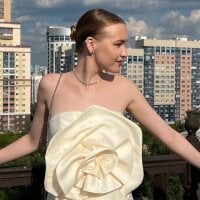 VinnieSerrano - Live now on Stripchat