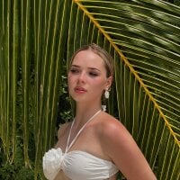 GentleRossi - Live now on Stripchat