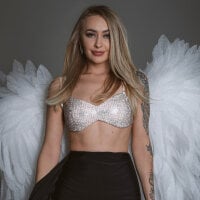 GraceCandy - Live now on Stripchat