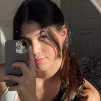 clairewntr - Live now on Stripchat