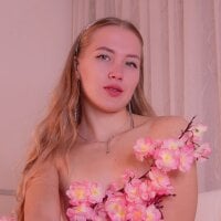 AlbaMesick - Live now on Stripchat