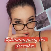 RedAssHottie - Live now on Stripchat