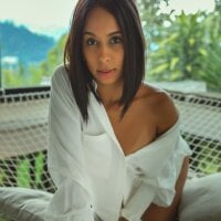 antonellawest - Live now on Stripchat