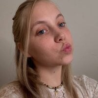 Appr0ved_ - Live now on Stripchat