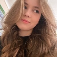 KarynPettas - Live now on Stripchat