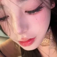 uu_7 - Live now on Stripchat