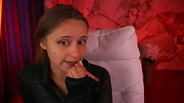 AnnaPearl - Live now on Stripchat