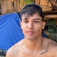 Alex_mojica - Live now on Stripchat