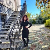 AmiraGoldd - Live now on Stripchat