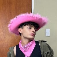 moon_angels - Live now on Stripchat