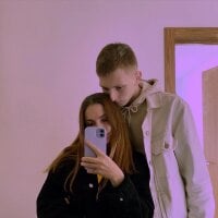 juliaanddima - Live now on Stripchat