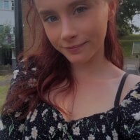 raen001 - Live now on Stripchat