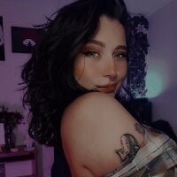 Pauilina - Live now on Stripchat