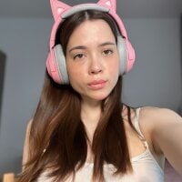 LIl_Sandra - Live now on Stripchat