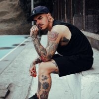 kaletattoo - Live now on Stripchat