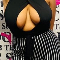 YellowHoneyDip - Live now on Stripchat