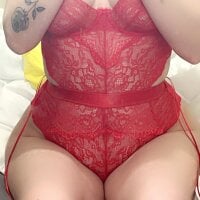 LittleRedMilf - Live now on Stripchat