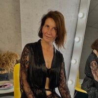 Lia_Reyn - Live now on Stripchat