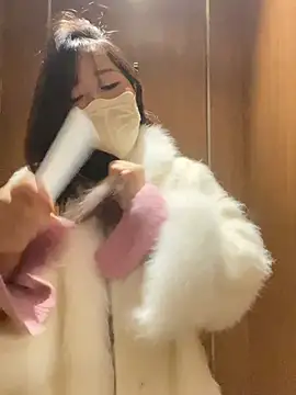 xiao-mo520 - Live now on Stripchat