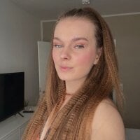 LisaFreierxx - Live now on Stripchat