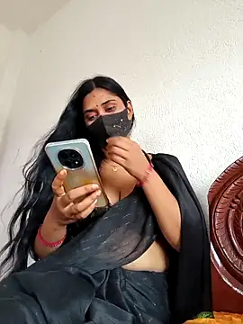 B-0001 - Live now on Stripchat